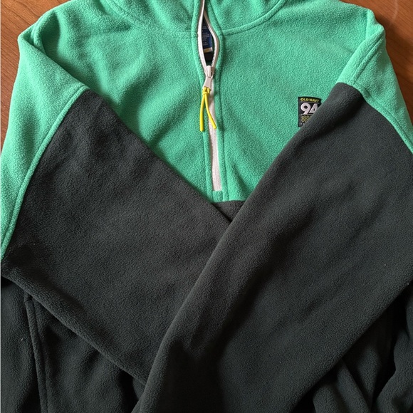 Old Navy Green Fleece Patch Sweatshirt with Black/White/Yellow Logo - Picture 5 of 5